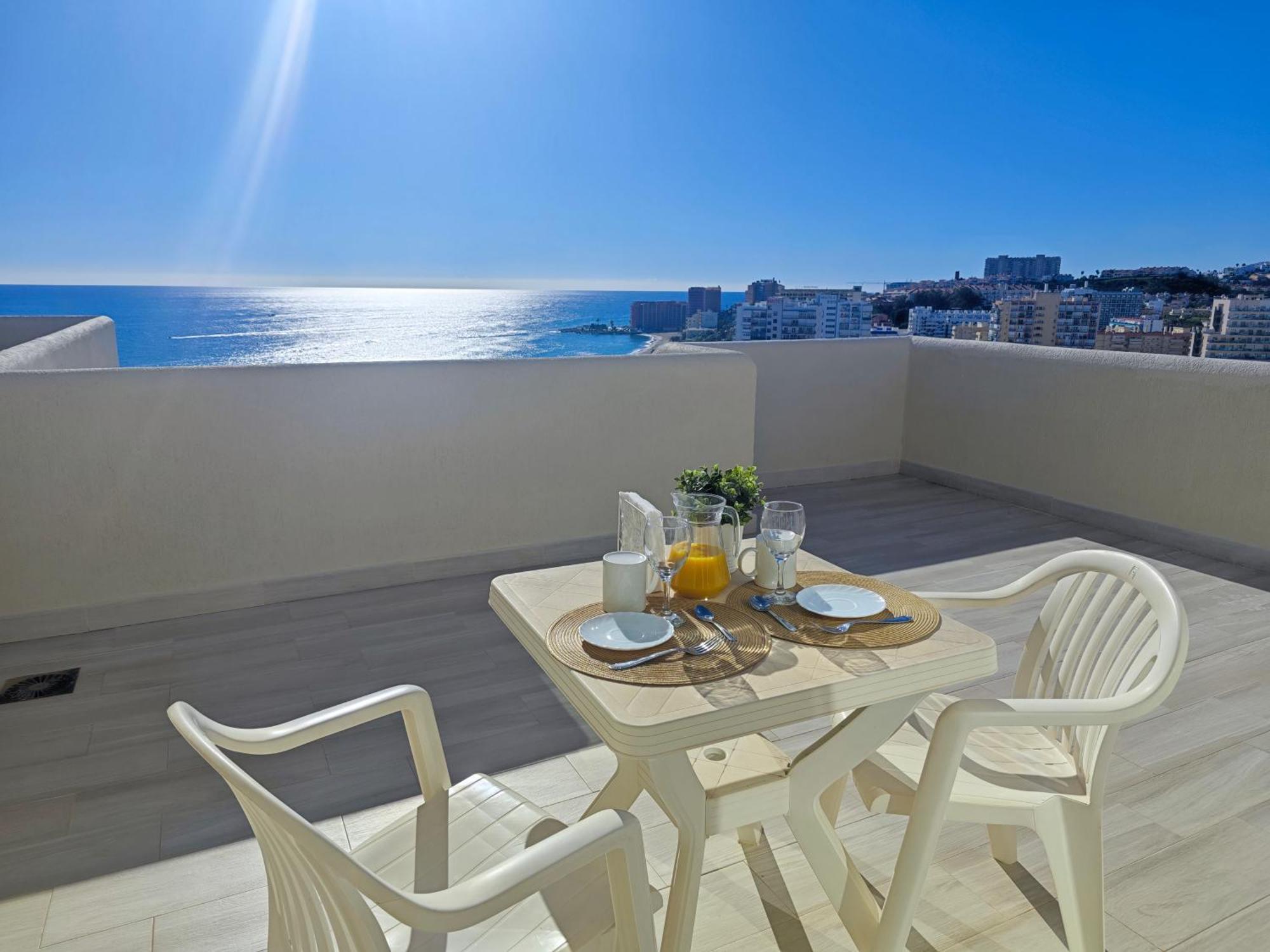 El Estudio De La Playa Benalbeach Vistas Al Mar Бенальмадена Екстер'єр фото